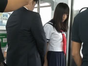 Siswa Manis Jepang Di Kereta Api