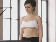 Busty gadis di Treadmill